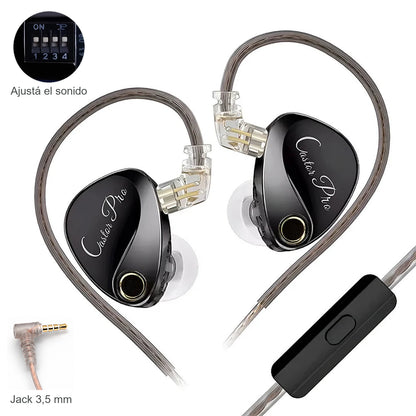 KZ Castor Pro, con micrófono: foto original sobre fondo blanco con detalle real del conector jack de 3,5 mm y acercamiento de los cuatro switches de ajuste de sonido.